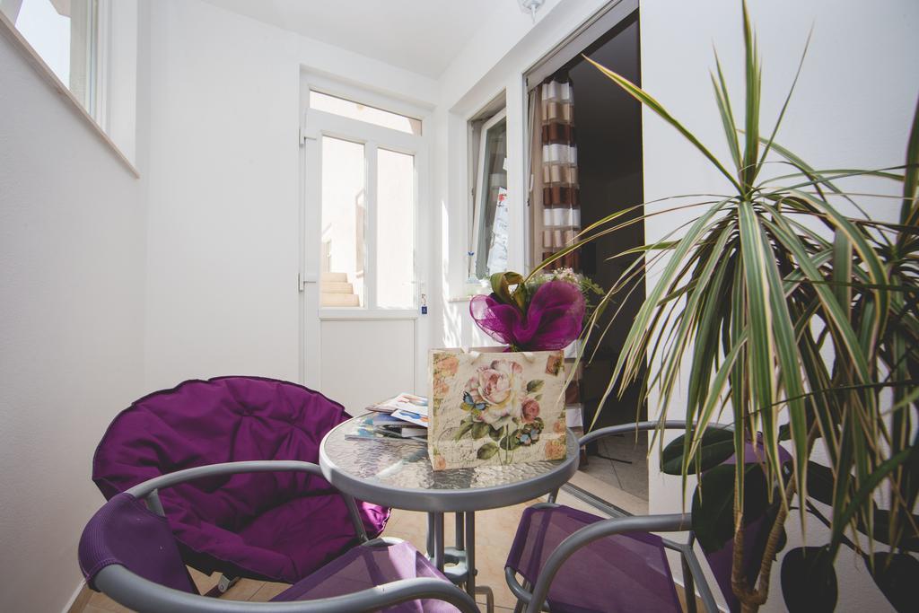 Apartment Karla&Nella Stobreč Exteriör bild